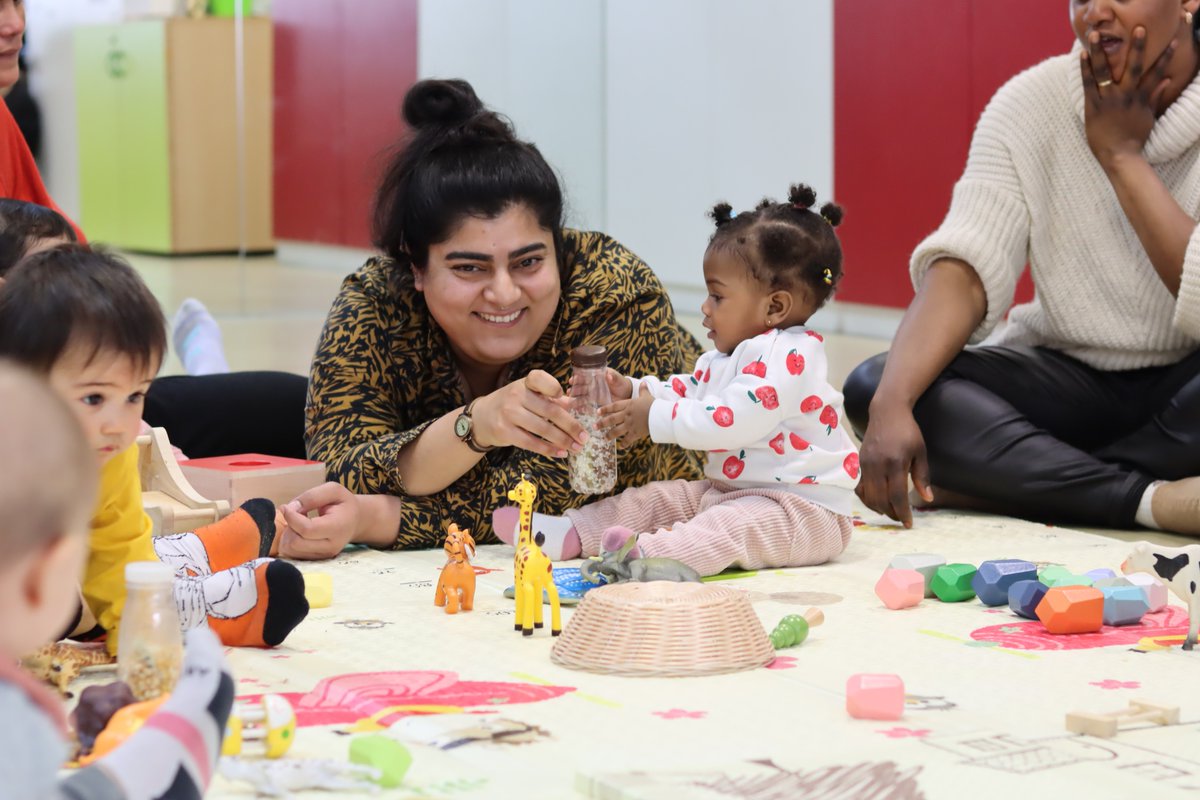 aeitaca's tweet photo. ℹ️ L'àrea de #PetitaInfancia d'#Itaca hem començat la setmana molt rialleres☺️! No ens n'hem adonat i el primer mes de l'any ja s'acaba👋🏾
Tant #AMAM com #EspaiFamiliar estem desitjant continuar teixint aliances per tal de fer de la criança una aventura compartida⛵
#LH #AEItaca https://t.co/utmecfRuhE