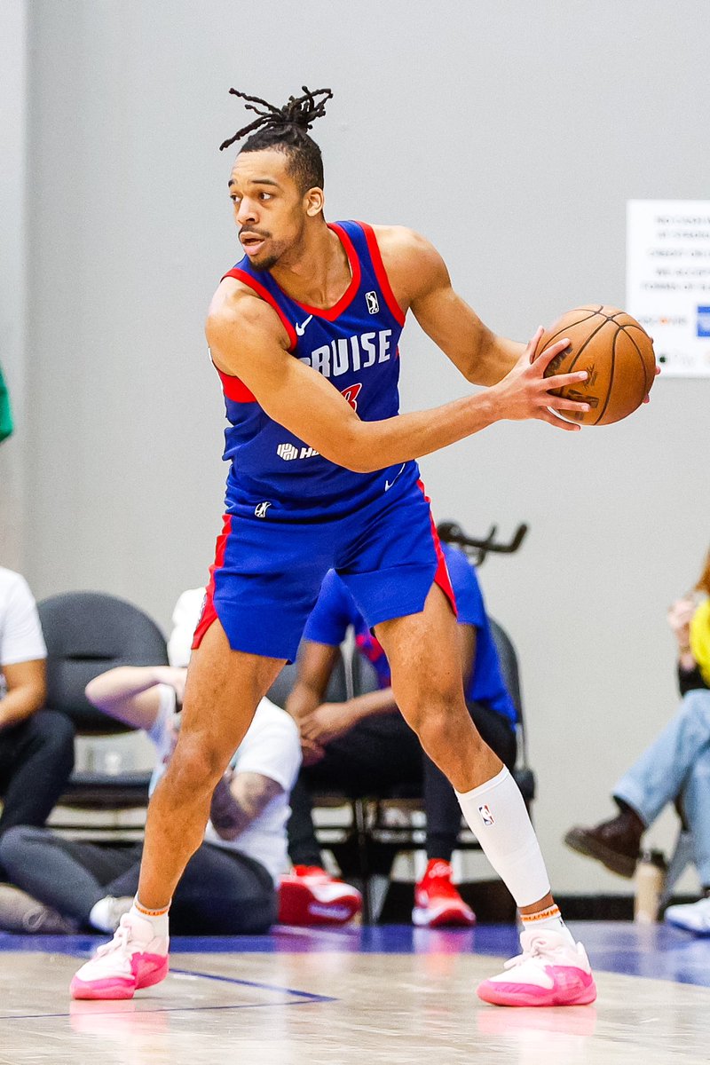 The Grizzlies are signing G League forward Tosan Evbuomwan on a 10-day contract, @georgelangberg of GSL Sports Group tells ESPN. Evbuomwan — undrafted off Princeton’s Sweet 16 team — has averaged 15 points, 8.6 rebounds and 3.9 assists for the Motor City Cruise.