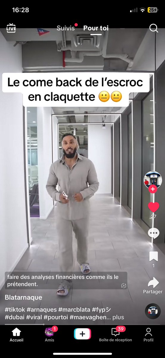 AbdeBB4's tweet image. #marcblata et #nadeblata sont de retour après 1 disparition de quasi 1 an, car ils étaient bannis de snap et ig. Il a des cheveux raides 😂 et fait la promotion de #smarttrader dans des locaux vides 🤡 incroyable! Info ou intox?  #influvoleurs #magaliberdah #soutienbooba