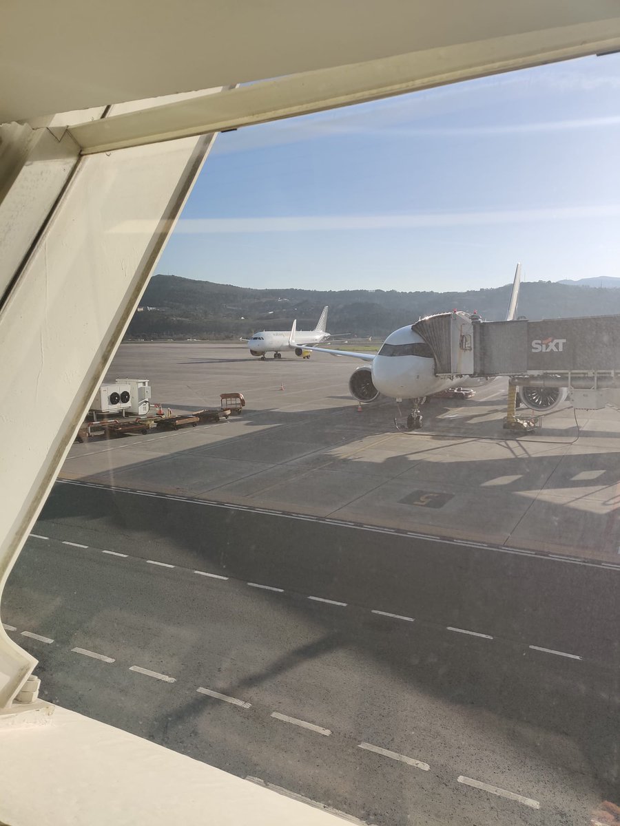 openSTEAMgroup's tweet photo. Excited to be en route to the Transnational Meeting for the @AuthOMath project in Heidelberg! We look forward to connecting with colleagues from @jkulinz 🇦🇹@phheidelberg 🇩🇪and @EdinburghUni 🏴🌐@DAAD_Germany @EUErasmusPlus #AuthOMath https://t.co/t87KPo6FVh