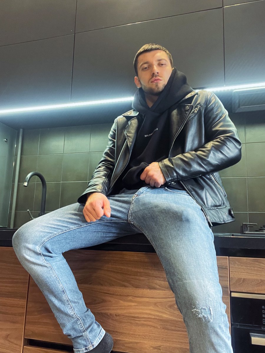 CassiAYear's tweet photo. full pic on my OF 🥵😉

https://t.co/opy1OBGalO

#fitness https://t.co/yuUOwfZGNO