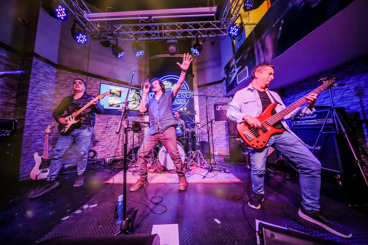 RacimoRock's tweet photo. Fotografias del gran Ignacio Orrego @ignacioorrego de @fotorock para la sesión en vivo de Racimo @racimorock_oficial en Stage @audiomusica el pasado viernes 26.01.2024, en el marco de las sesiones @fmcucl y @radiorockatto 

Nos vemos en la ruta! https://t.co/WSlUmU6Y0k