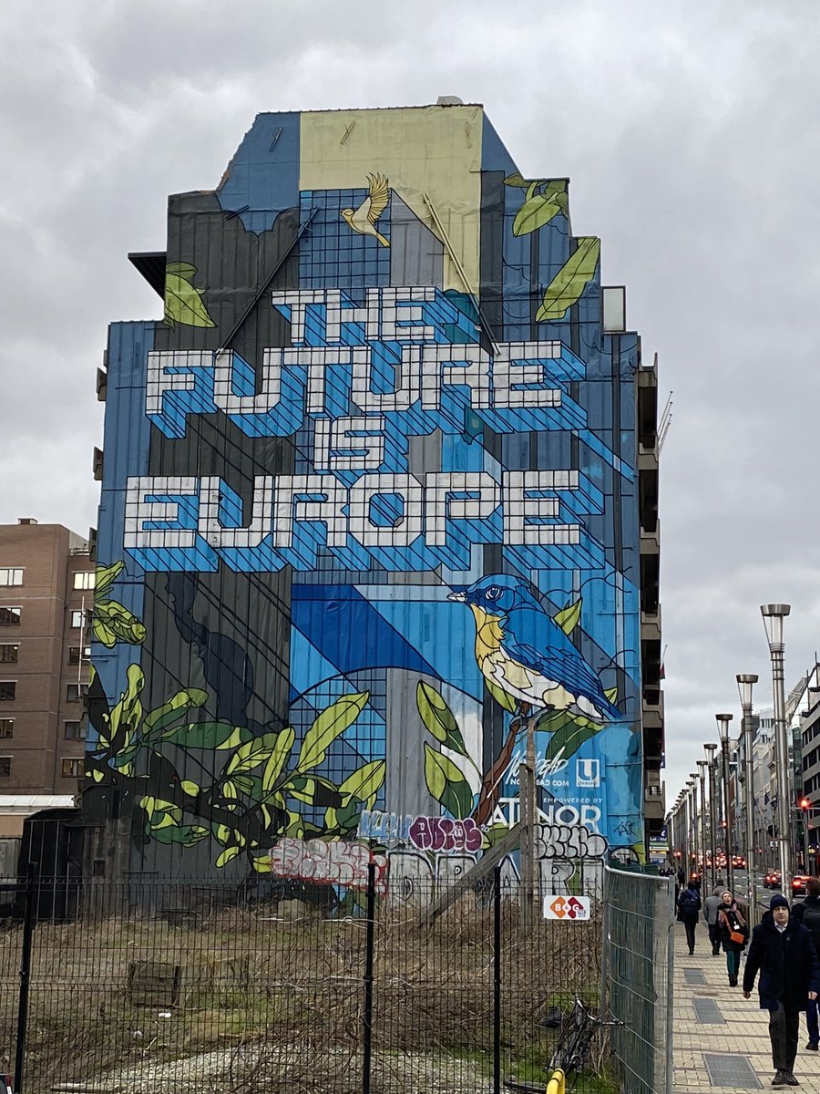 miirariipinen's tweet photo. Kuntien #vihreäsiirtymä viestejä viemässä pääkallopaikalle #EU #GreenDeal Agendalla mm. #maaperdirektiivi #yhdyskuntajätevesidirektiivi #ennallistamisasetus @Kuntaliitto #EUvaalit -tavoitteet, Greendeal 2.0? https://t.co/OEacfjswdV
