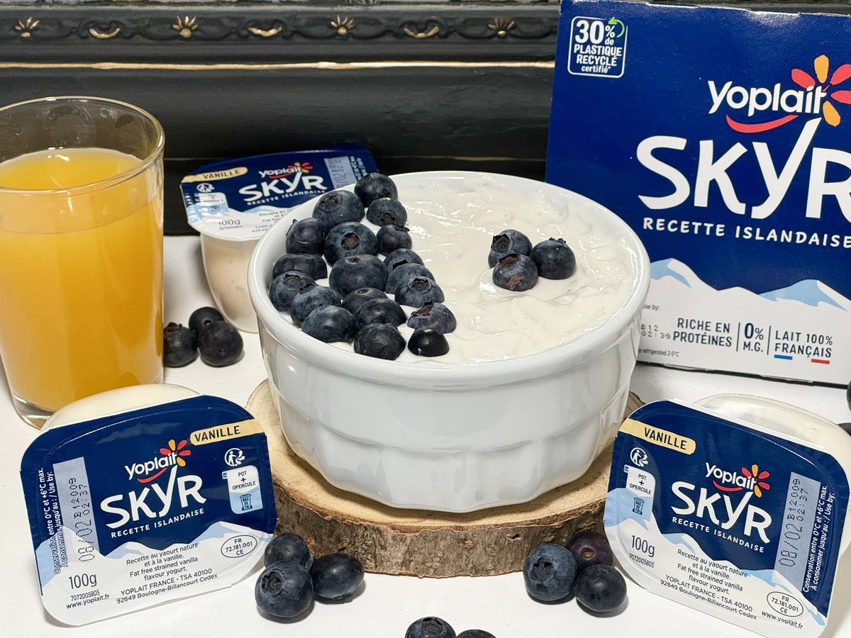 StefPya's tweet photo. Pensez à @yoplaitfrance pour vos petits déjeuner 🌱
 #yoplaitskyr #skyrpéférédesfrancais #yoplaitskyràlafrancaise https://t.co/NcJz1ZeRK9