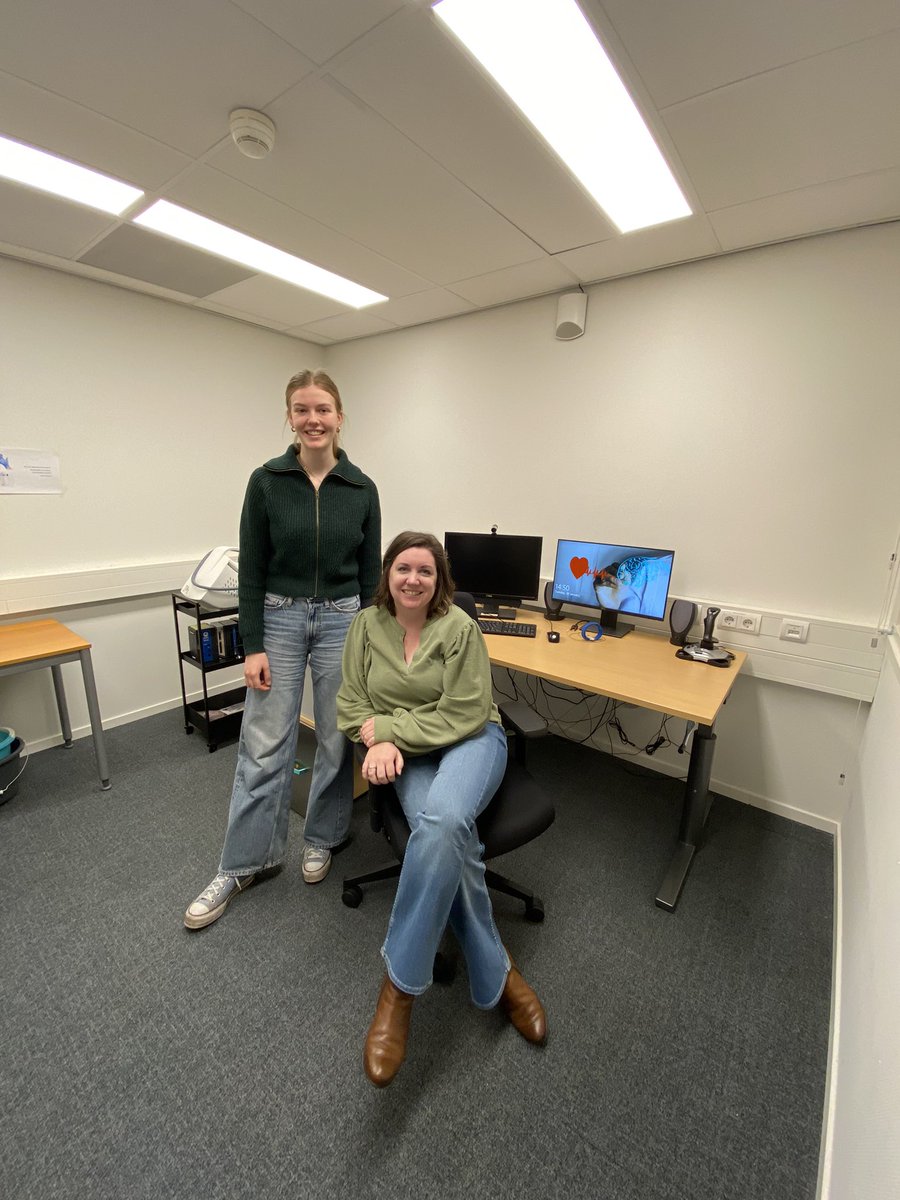 It’s a wrap! We officially finished data collection for my first research study at <a href="/TilburgU_CoRPS/">CoRPS</a>! Thanks to a brilliant team incl <a href="/SimoneRoelands/">Simone</a> (not pictured) and Flora (pictured). Also pictured: me being a proud PI! Stay tuned for the findings! #newPI #AcademicTwitter