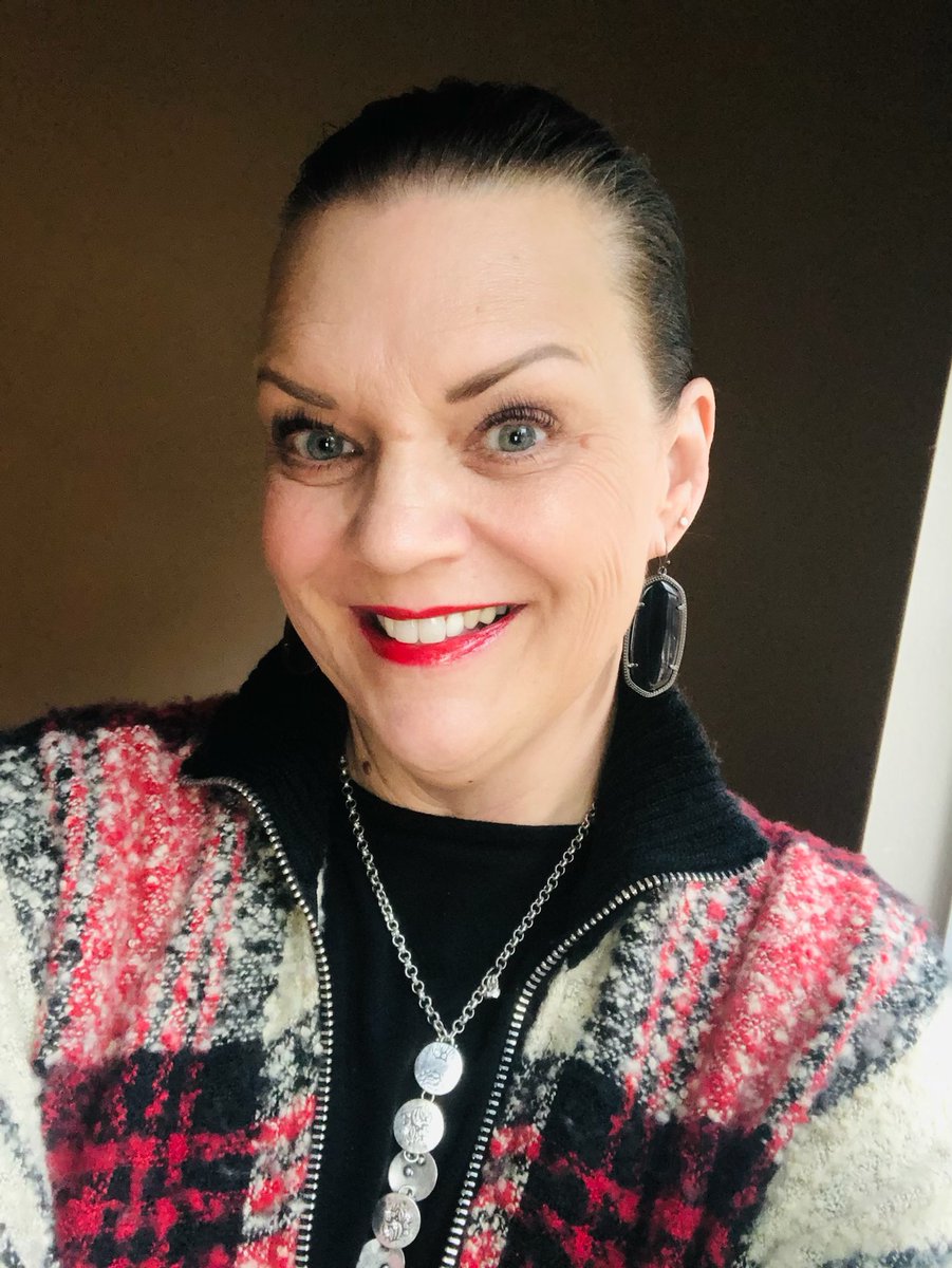 AssetBased's tweet photo. 🎉 Cheers to Donnell Tippie on 2 amazing years at Asset Based Intermodal! Your skill &amp; dedication in logistics &amp; drayage are unparalleled. 🚚🌟

Exceeding expectations &amp; driving success, you're a key part of our team. Here's to more years of growth &amp; leadership in logistics! 🥂 https://t.co/0a1YE3PxI9