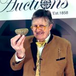 Photo by Tim Wonnacott (@TimWonnacott)