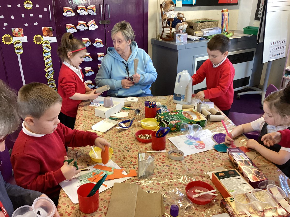 LauraShore6's tweet photo. In Reception today the children really enjoyed getting creative, producing a model from their own plan. #joeyseyfs #joeysart @stjs_staveley https://t.co/IeZNXW8heQ