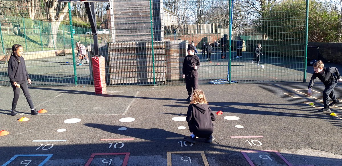 Lower Wortley Primary School tweet media