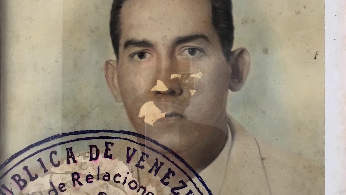 En nuestro canal de #YouTube : "EL RETRATO EN LA CONTEMPORANEIDAD" - bit.ly/2E4ogiH 

Entrevista a la curadora <a href="/LorenaGonzalezI/">Lorena González Inneco</a>

#ElArchivo #MemoriaVisual #Retrato #FotografíaVenezolana #FotografíaLatinoamericana <a href="/Sala_Mendoza/">Sala Mendoza</a>