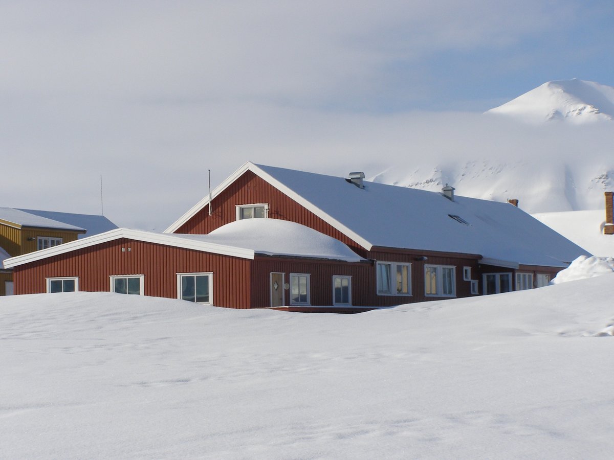 There is still time to register for the @NERCscience Arctic Station 'open day' on 7 February! Meet the team and find out how we can support your research up in Ny-Ålesund! Details and registration link for this free event available here: bit.ly/3UjVtLN