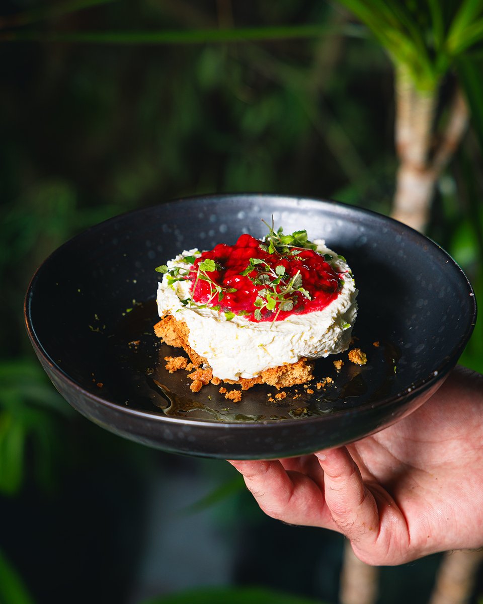 ldn_amber's tweet photo. Our Cloud Cheesecake with tahini crumble, mahlep, and raspberry compote is the perfect light treat. Excellent with some Turkish coffee. 🍰👌 #FusionDessert #LondonFood https://t.co/GW6YihYAvi