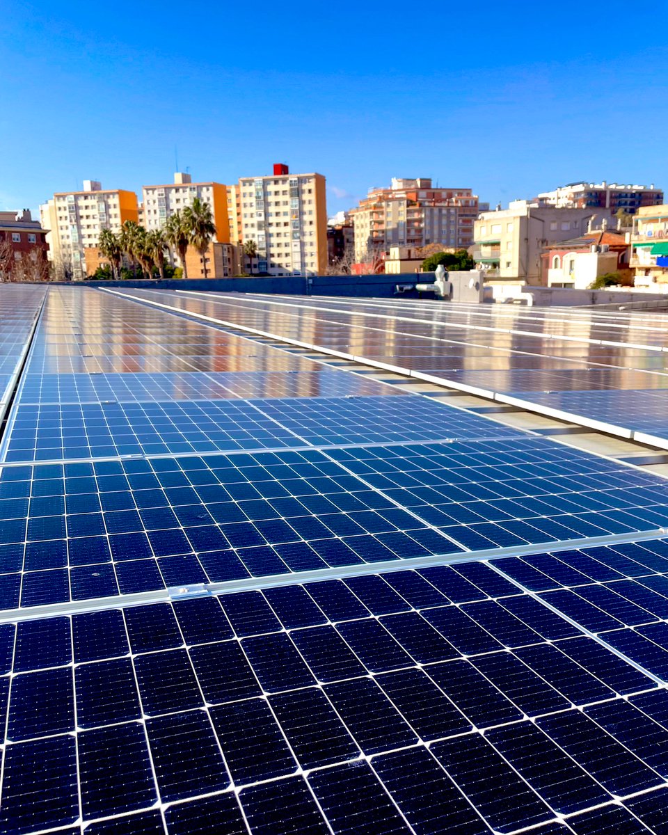 ♻️🔙 Parlem a <a href="/canalreus/">Canal Reus</a> del projecte d’eficiència energètica i de la instal·lació de plaques fotovoltaiques al Reus Deportiu.

El Club segueix fent passos per a convertir-se en un club pràcticament autosuficient, ajudant a la descarbonització i promovent l'eficiència enegètica.