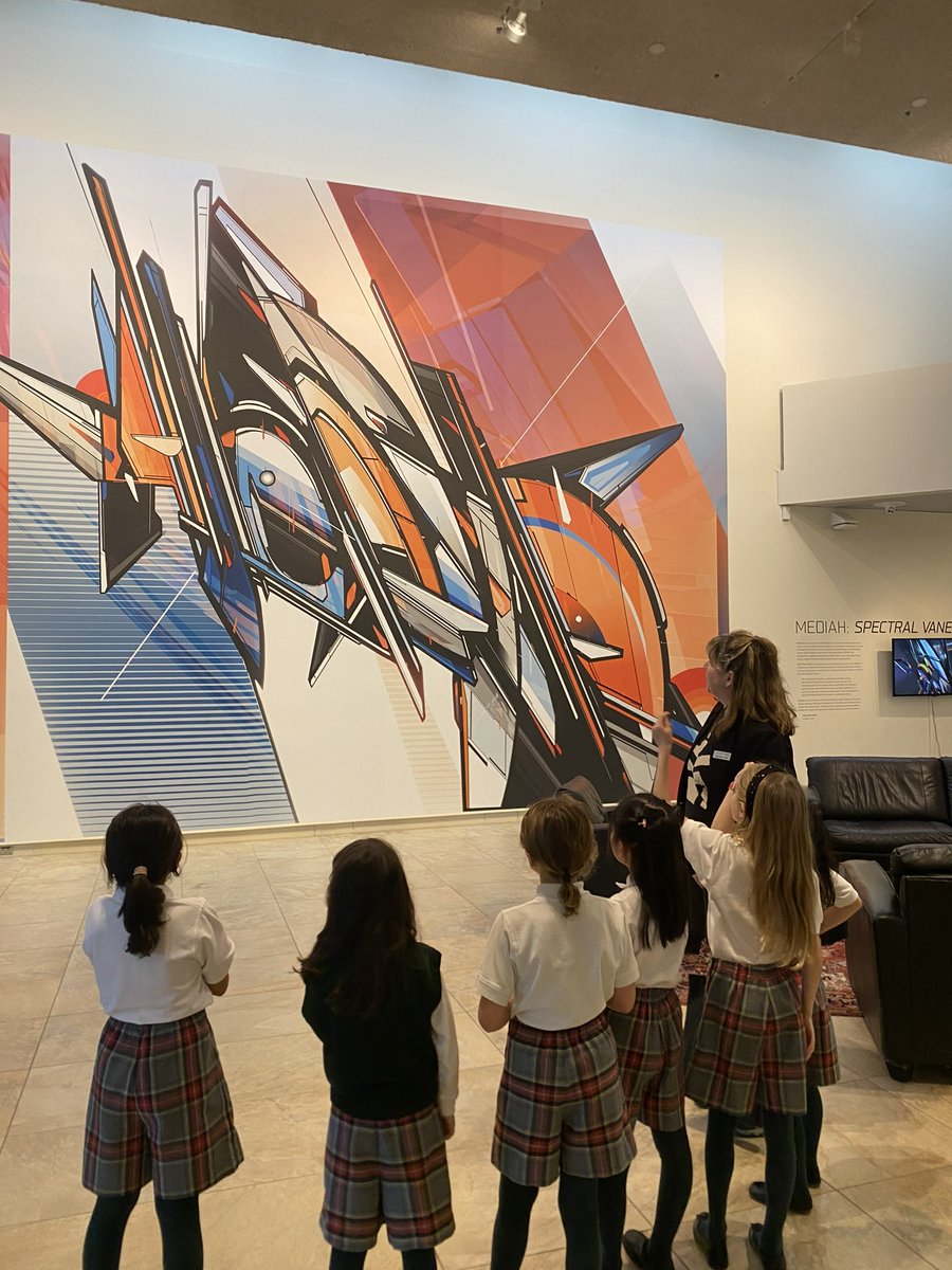 MissAPassi's tweet photo. Grade 1s and 2s enjoying large scale art installations. @MHLondonOntario https://t.co/gHLpVeUVzk