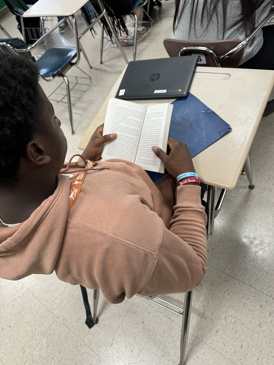 Coach Williams’ English II classes are currently participating in Book Clubs @BrenhamHS @GriffinAdmin @BrenhamHSCook @mrscoachlopez @SmittyA77