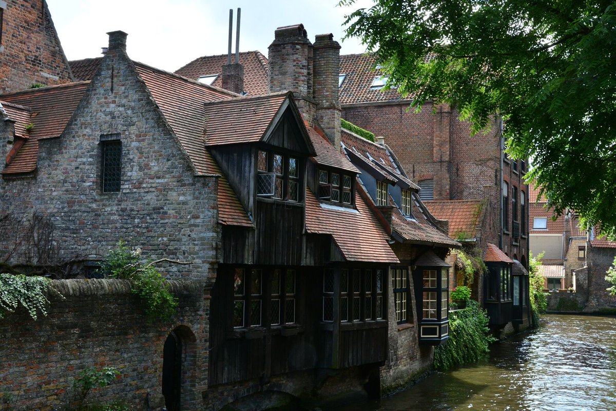 lookforplace's tweet image. #Oldest #Timber #House #Bruges #Belgium
