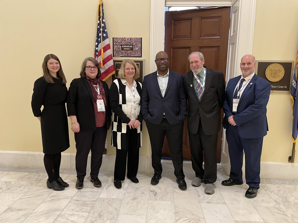 carolinebobick's tweet photo. Great start to our day talking with @JamaalBowmanNY - a champion for public education. @nyschoolboards https://t.co/whZ5qo19HZ