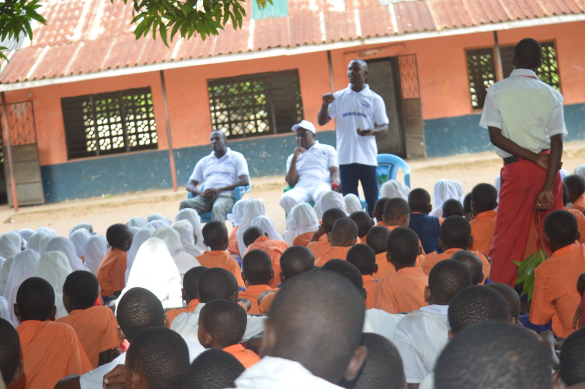 Kinondo Walk Movement will embark on the campaign to end drugs  abuse in Kinondo by visiting educational institutions,villages and Maskans as a commitment in the fight against drugs and substance abuse.
#KinondoWalkMovement. 
#WalkTheWeifhtAndGreenYourFuture.
#SayNoToDrugs.
