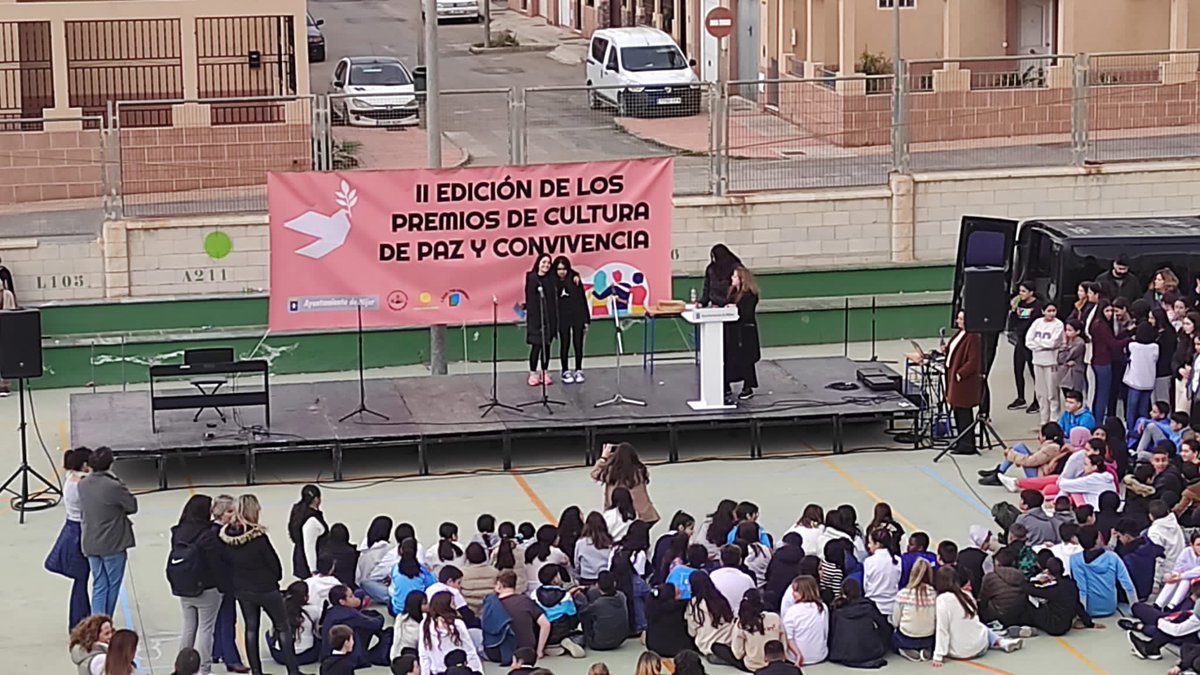 IESCamposDNijar's tweet photo. En el IES Campos de Níjar celebramos el Día Escolar de la No Violencia y la Paz.

También hemos celebrado la II Edición de los premios de cultura de paz y convivencia

#DíaDeLaPaz https://t.co/6cE6NanVN2