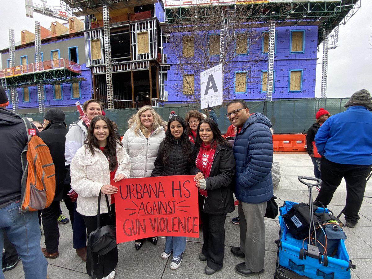 Thank you Leslie Lopez for meeting with Maryland <a href="/MomsDemand/">Moms Demand Action</a> volunteers to discuss how we can work together to end gun violence in our communities. #MDGA24 #MDpolitics #MomsAreEverywhere