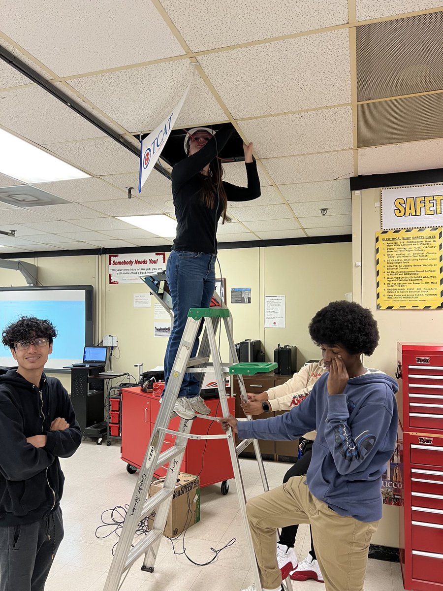 fwchsnetworking's tweet photo. Our Networking 3 students are working hard on preparing for work-based learning placements! Students are learning how to run wires while following the proper safety precautions! @fayettewarehigh @Supt_Hamlett @FCPSchoolsTN https://t.co/Bc6bGeYYDD