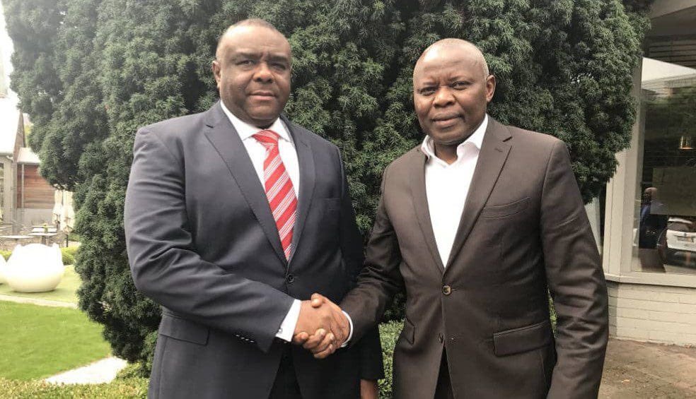 pepele_news's tweet photo. 🔴 INFO EN TEMPS RÉEL | (1). #KINSHASA | Sur instruction du gouverneur a.i de la ville de Kinshasa, Gecoco #Mulumba que, le bourgmestre de la commune de Kasa-Vubu, Phinnées #Massombo a lancé, ce mardi 30 janvier les travaux d’aménagement et d’assainissement du rond-point Gambela. (2). #POLITIQUE | Divergence entre deux cadres de l’Union Sacrée, Vital #Kamerhe et Jean-Pierre #Bemba juste après la création de la plate-forme PCR. #RDC @pepele_news