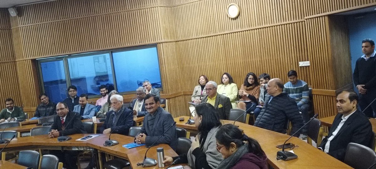 shivrawat110's tweet image. Attended #PanIITAlumni &amp;amp; #WheelsGlobalFoundation  #NetworkingwithaPurpose at IIC along with other dignitaries. Many enthusiastic IIT Alumni participants from Social Sector joined the session.
@paniitindia @paniit_usa @iitdelhi @wheelsglobal