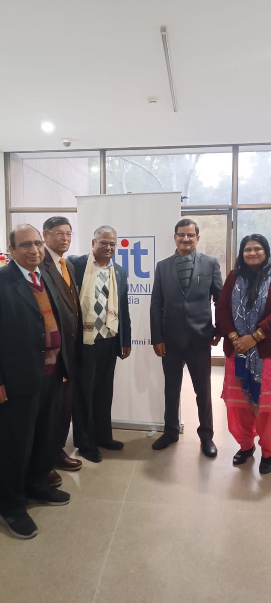 shivrawat110's tweet image. Attended #PanIITAlumni &amp;amp; #WheelsGlobalFoundation  #NetworkingwithaPurpose at IIC along with other dignitaries. Many enthusiastic IIT Alumni participants from Social Sector joined the session.
@paniitindia @paniit_usa @iitdelhi @wheelsglobal