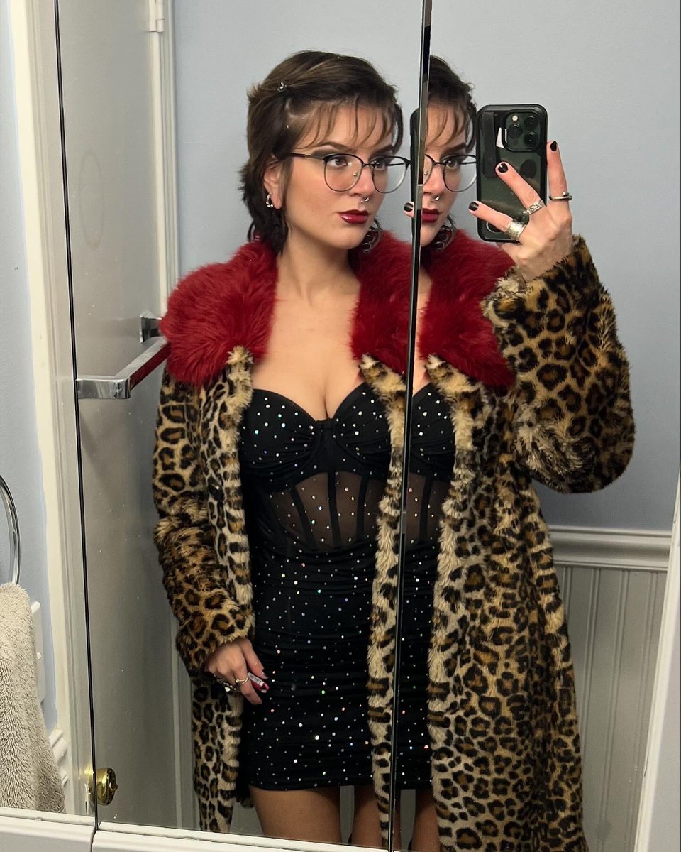 punktrashx's tweet photo. 🤳 https://t.co/zEpHE3v1oB