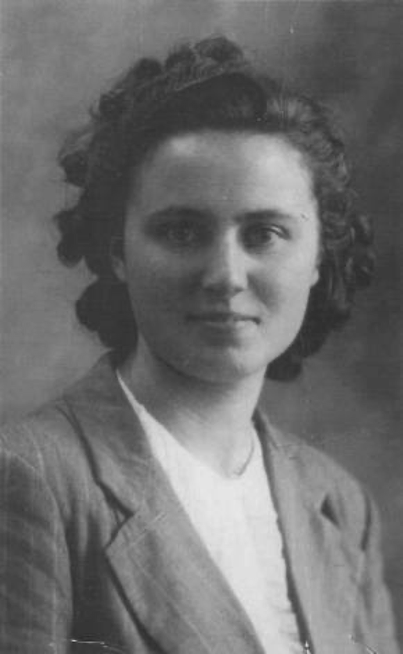 ANPIRomaPosti's tweet photo. #MariaSelvetti “Lina” partecipò alla #Resistenza in #Valtellina. Ricercata dai fascisti si spostò a #Milano dove entrò nei #GAP.Morì il #4febbraio 1945 durante un’ azione temeraria contro il “Leon D’oro”, in corso Garibaldi sede di una mensa della #Muti.Aveva 24 anni. https://t.co/bWNScf8Bz7