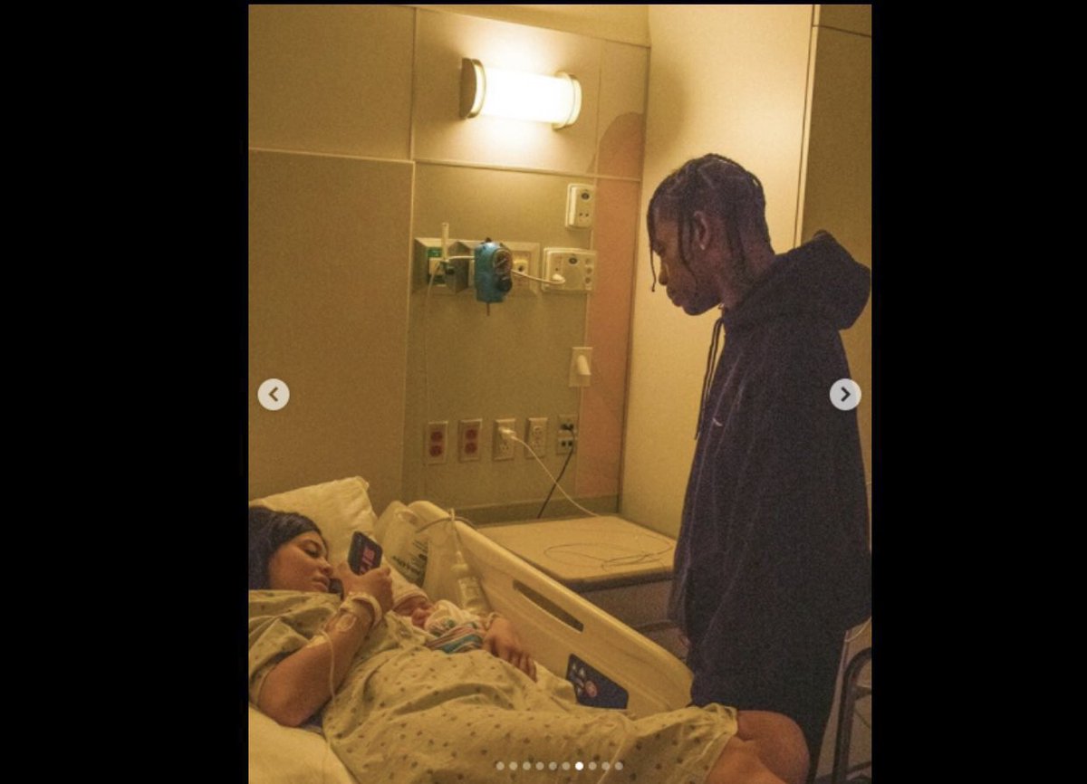Joshwydd_'s tweet photo. Me looking at my wife and 6 kids before I run away https://t.co/qnkl4IPGtT