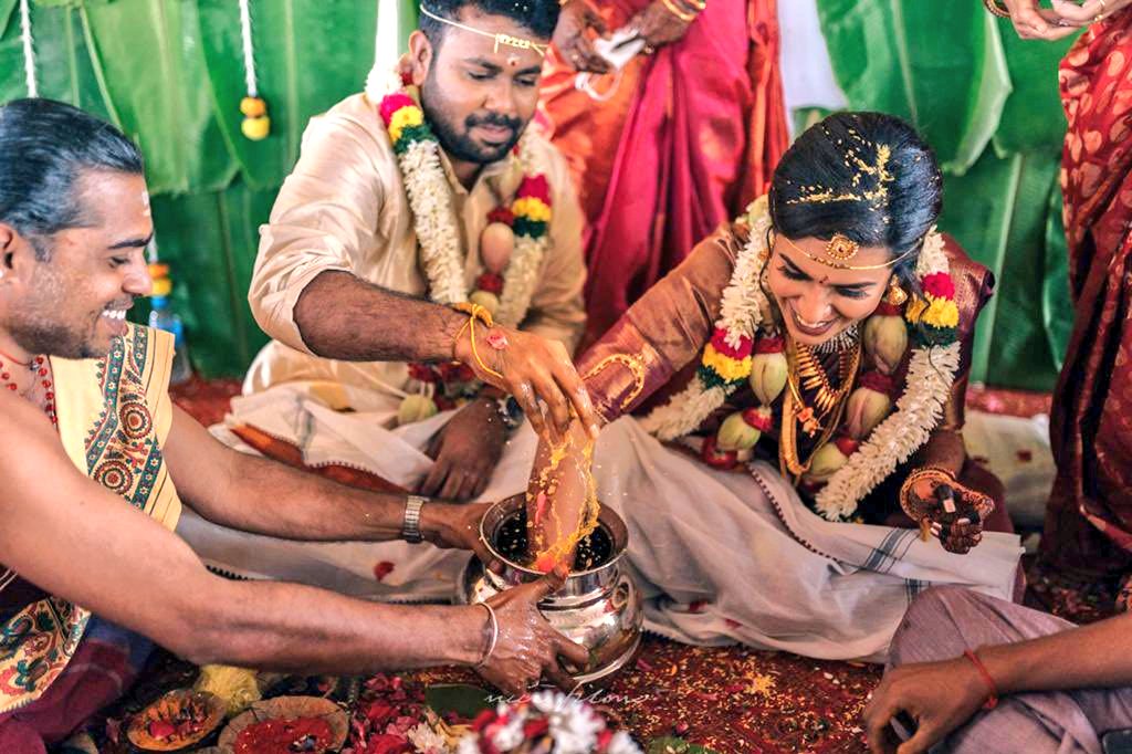 kayaldevaraj's tweet photo. January 29th
'மாயா', 'இறவாக்காலம்', 'கேம் ஓவர்', 'கனெக்ட்' ஆகிய படங்களின் இயக்குனர்
#AshwinSaravanan , உதவி இயக்குனர் #KavyaRamkumar தம்பதியின் 2வது ஆண்டு திருமண நாள்.
@NayantharaU https://t.co/NgkQ6FN8s3