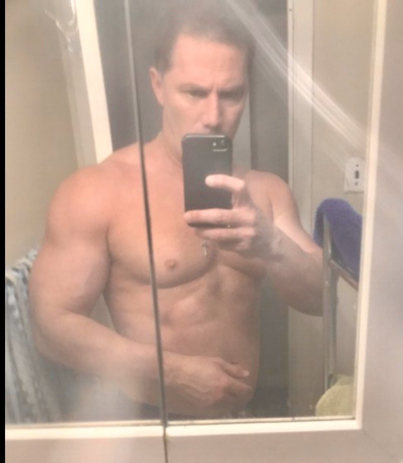 tlist1's tweet photo. @clubskyler If you love it, then that’s a great thing!
You’d be surprised what works and doesn’t sometimes. This was taken during covid from just using bands for an upper body workout. https://t.co/xo7dRX40Sr