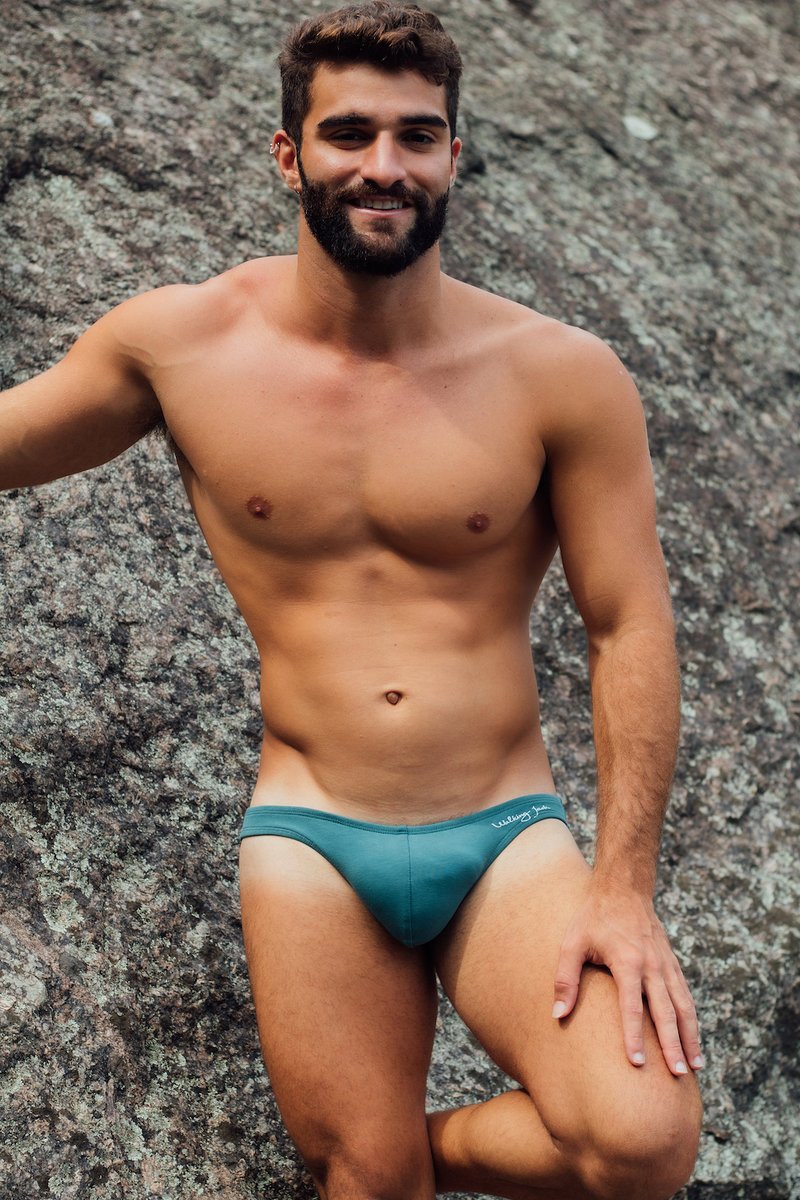 Don't miss out on our Micro Briefs! We've restocked them in every colour and size! Act fast before they sell out! walkingjack.com/12-briefs