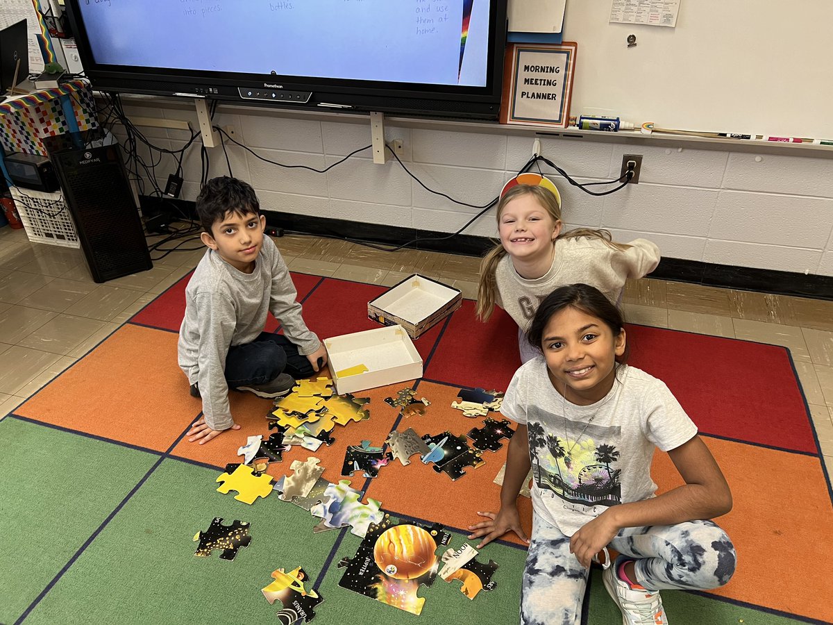 @Htsd_langtree @wearehtsd Mrs. Molnars class had lots of fun celebrating National Puzzle Day!