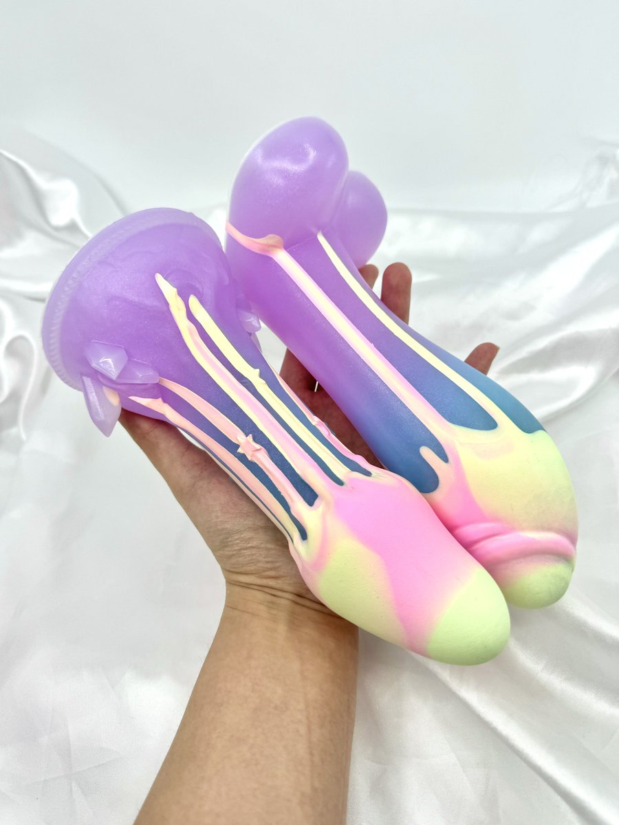 ppsculptors's tweet photo. Sweet tart vibes 💛🩷💜🩵 https://t.co/GgcgjBcUJl