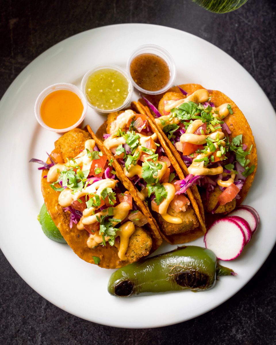 PulseCafeMA's tweet photo. This Taco Tuesday → TACOS vs PUPUSAS 🌮 🫓

All day today at Pulse it's your choice of Crispy Tofu Tacos or authentic Salvadoran Pupusas (or both🤯). To order online, follow the link in our bio.

#pulsecafe #tacotuesday #tacos #pupusas #elsalvador https://t.co/HnolZjNTE7
