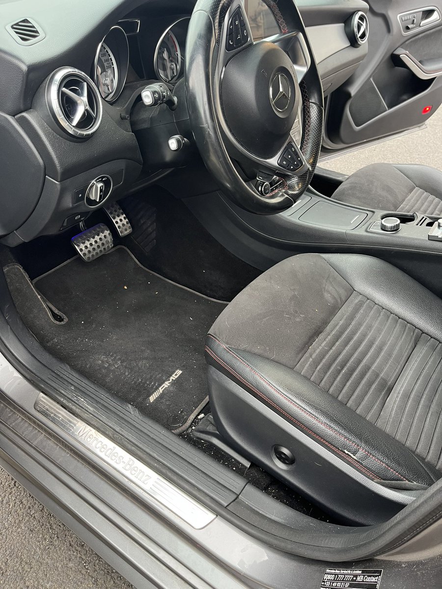 AutoCleanDetai2's tweet image. Avant/Apres Mercedes CLA Pack AMG #detailing #Mercedes