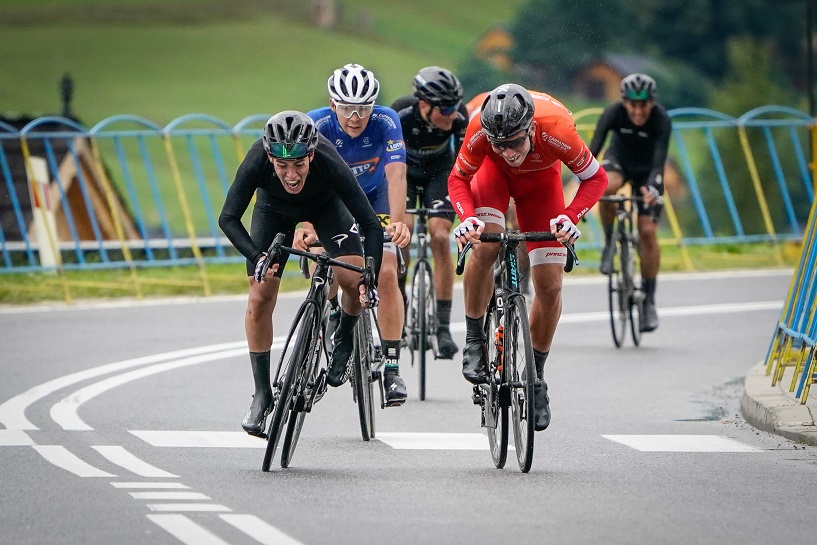 Pierwsza odsłona amatorskich edycji „Kurierów" odbędzie się na Zaporze w Niedzicy oraz w Podegrodziu i Łukowicy 10 maja 2024 r.
Więcej informacji i konkurs 👇
facebook.com/KarpackiWyscig…