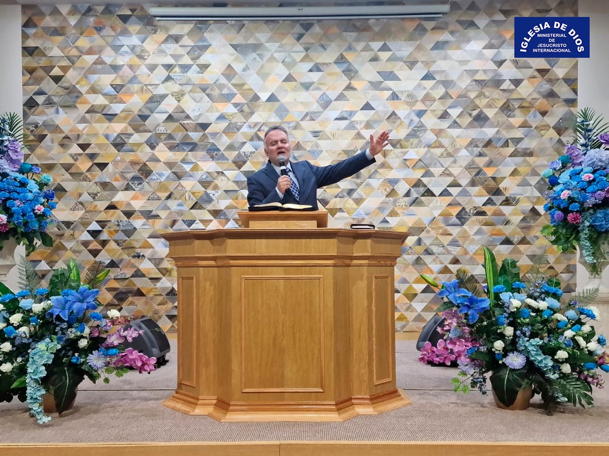IDMJIoficial's tweet photo. 🇪🇸 Fotos: Visita Hermano Andrés Carrillo a la Iglesia de Mallorca, Islas Baleares, España - 25 y 26 de enero 2024
https://t.co/Cs22pmL3Pi

Los días jueves 25 y viernes 26 de enero de 2024, el Hermano Andrés Carrillo, supervisor internacional de la Iglesia, y su esposa, la Hermana Patricia Ocaña, visitaron la Iglesia en Mallorca, Islas Baleares, España, también asistieron creyentes de Menorca, Manacor y Alcudia, con aproximadamente unos 700 creyentes durante el culto.