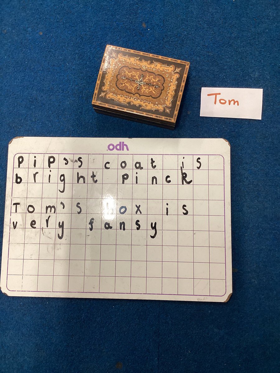 sbps_woodpecker's tweet photo. We’ve been learning about apostrophes for possession today in English. There were lots of objects all over the classroom. Here are some of our sentences. #sbpsEng https://t.co/jE75vu1V6f