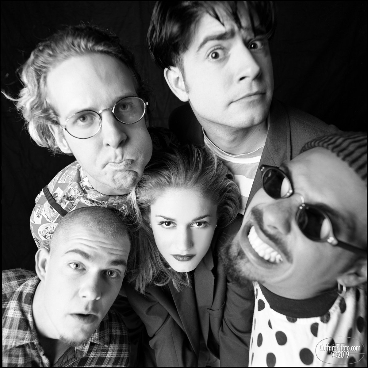 nandosiol's tweet photo. No Doubt em 1991
📸Chris Cuffaro
#NoDoubt #ChrisCuffaro #GwenStefani #EricStefani
#TonyKanal #TomDumont #AdrianYoung https://t.co/OadwQ22xBh