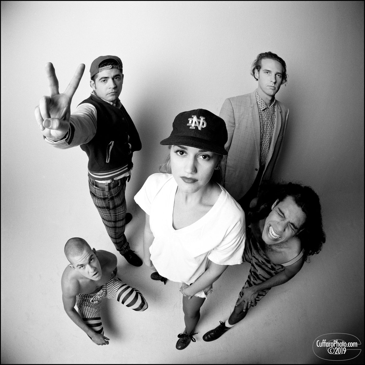 nandosiol's tweet photo. No Doubt em 1991
📸Chris Cuffaro
#NoDoubt #ChrisCuffaro #GwenStefani #EricStefani
#TonyKanal #TomDumont #AdrianYoung https://t.co/OadwQ22xBh