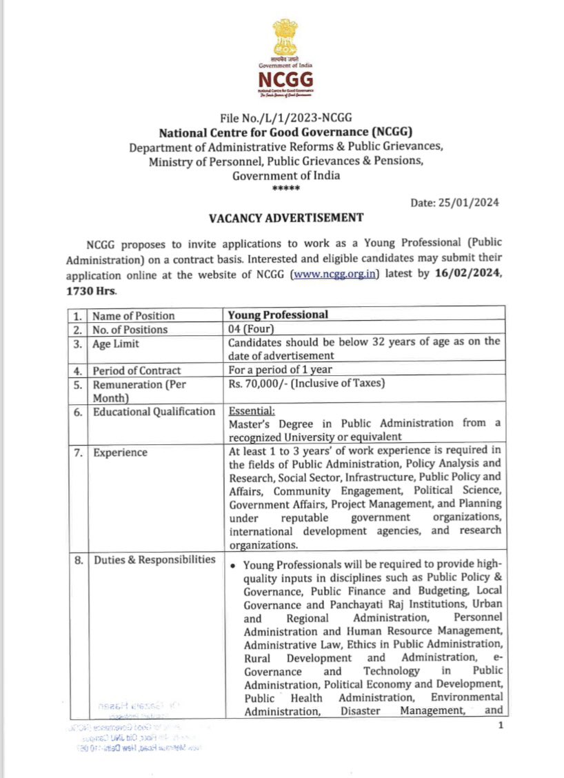 zubi_nazeer's tweet photo. A great opportunity for Public Administration Scholars and those who have completed Masters degree. You would get to work with one of the best administrative minds @svoruganti1466 in India. @ChetanaKumari do share among your known people. https://t.co/6B5u74sZb9