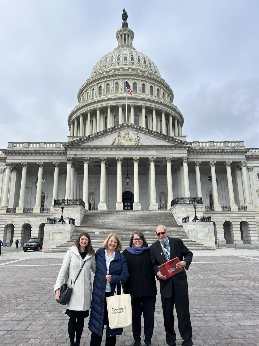 carolinebobick's tweet photo. NYSSBA on Capitol Hill! @nyschoolboards https://t.co/UzaKaRlNgB