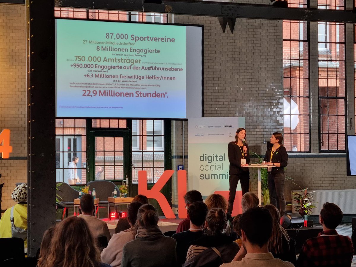 Wiebke Fabinski (@wiebkefabinski) on Twitter photo Kick-Off auf dem #dss2024 für das Projekt „SpoKI“. 🤸🏻♂️Ermöglicht durch die Förderung der <a href="/D_S_E_E/">Deutsche Stiftung für Engagement und Ehrenamt</a> entwickeln wir einen KI-Assistent für die Bildungsarbeit im Sport, der bspw. Referent*innen bei der Umsetzung kompetenzorientierter Lehre unterstützt. <a href="/DieGhostthinker/">Ghostthinker GmbH</a> <a href="/digisocsummit/">Digital Social Summit</a> Kick-Off auf dem #dss2024 für das Projekt „SpoKI“. 🤸🏻♂️Ermöglicht durch die Förderung der <a href="/D_S_E_E/">Deutsche Stiftung für Engagement und Ehrenamt</a> entwickeln wir einen KI-Assistent für die Bildungsarbeit im Sport, der bspw. Referent*innen bei der Umsetzung kompetenzorientierter Lehre unterstützt. <a href="/DieGhostthinker/">Ghostthinker GmbH</a> <a href="/digisocsummit/">Digital Social Summit</a>