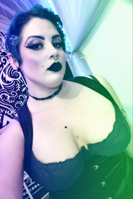 Felt really cute💙 #bbw #nonbinary #girlswithtattoos #girlswithpiercings #contentcreator #girlsonfilm<a href="/tag/bbw"class="tags">#bbw</a><a href="/tag/nonbinary"class="tags">#nonbinary</a><a href="/tag/girlswithtattoos"class="tags">#girlswithtattoos</a><a href="/tag/corset"class="tags"><span>#corset</span></a><a href="/tag/fishnets"class="tags"><span>#fishnets</span></a><a href="/tag/gothic"class="tags"><span>#gothic</span></a><a href="/tag/girlswithpiercings"class="tags"><span>#girlswithpiercings</span></a>