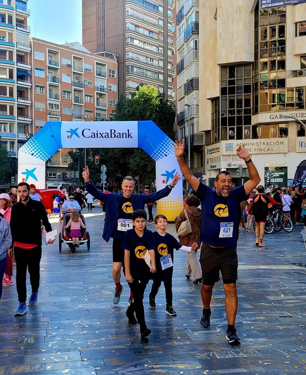 alquilerdfm's tweet photo. El pasado domingo nuestro #EquipoDFM participó en la carrera solidaria organizada por @SFRArrixaca
Tampoco pudo faltar a esta cita tan especial nuestro querido #Dufim🦘
Gracias a todos por hacerlo posible.
#Murcia #mantenemosalasfamiliascerca #carrerasolidaria #MurciaCorre https://t.co/IsVUWdSRcQ