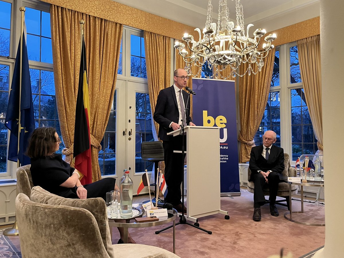 BEinNL's tweet photo. Opening van het 🇧🇪 Voorzitterschap van de @EUcouncil in Den Haag 🇪🇺🇧🇪 

Met voormalig voorzitter van de @EUcouncil @HvanRompuy wisselen we van gedachten over ‘Een andere EU in een andere wereld’ 🌍🇪🇺

Met een introductie door 🇧🇪Vice-Premier Vincent Van Peteghem @vincent_v_p https://t.co/CdmjIb8gDI