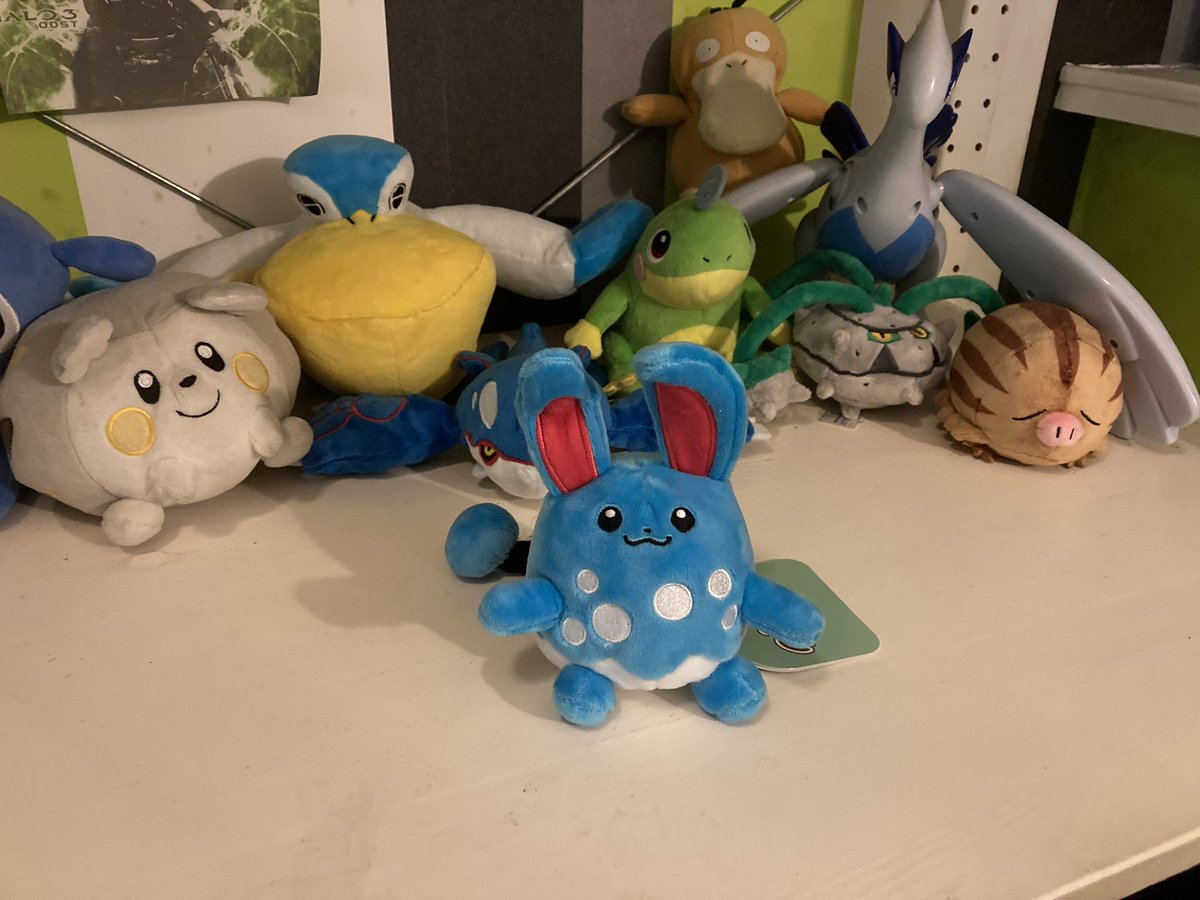 Just had this happy little azumarill delivered in the mail :3.

Thank you so much for the giveaway <a href="/mecchaJP/">Meccha Japan</a> ❤️😊